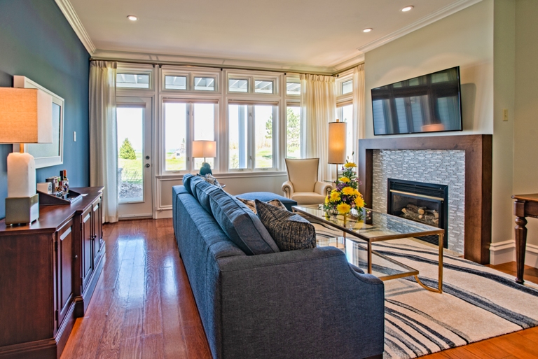 Executive Suite sitting area at Fox Harb'r Resort