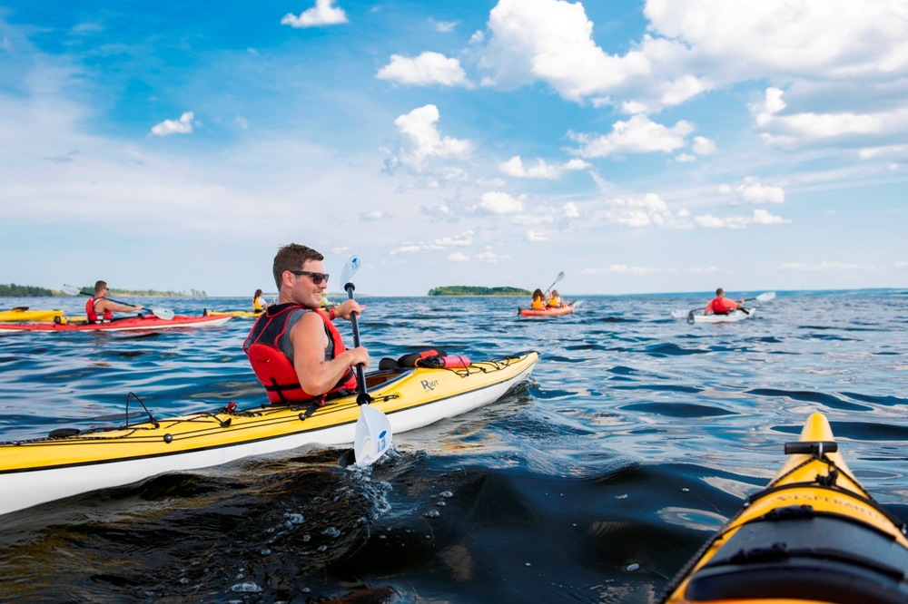 Kayaking at Fox Harb'r